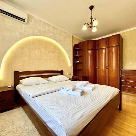 Apartpoltava Вишукані Просторі Апартаменти, Аграрний Університет, Звітна Документація Εξωτερικό φωτογραφία