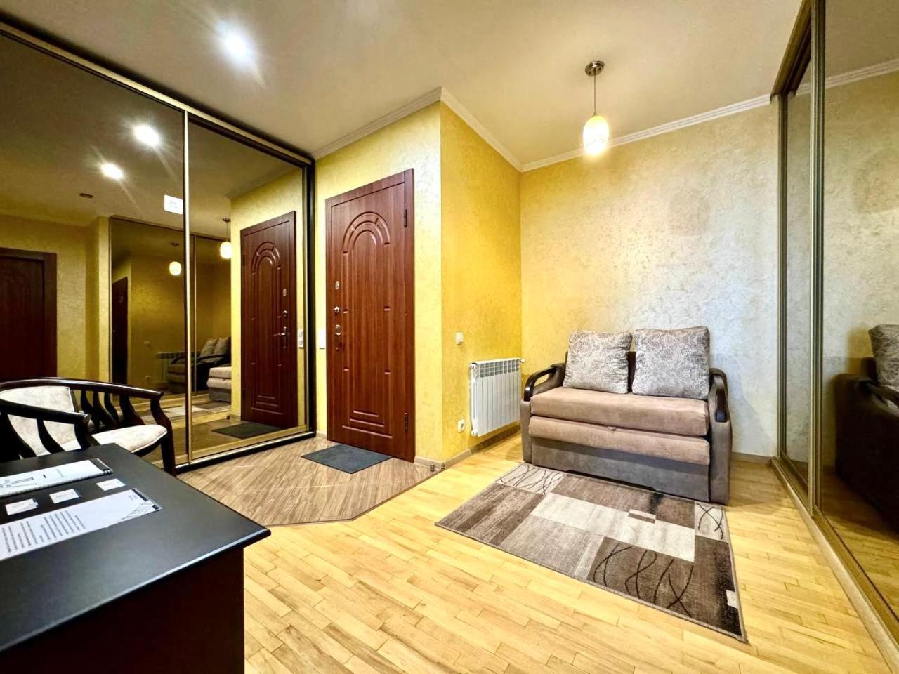 Apartpoltava Вишукані Просторі Апартаменти, Аграрний Університет, Звітна Документація Εξωτερικό φωτογραφία
